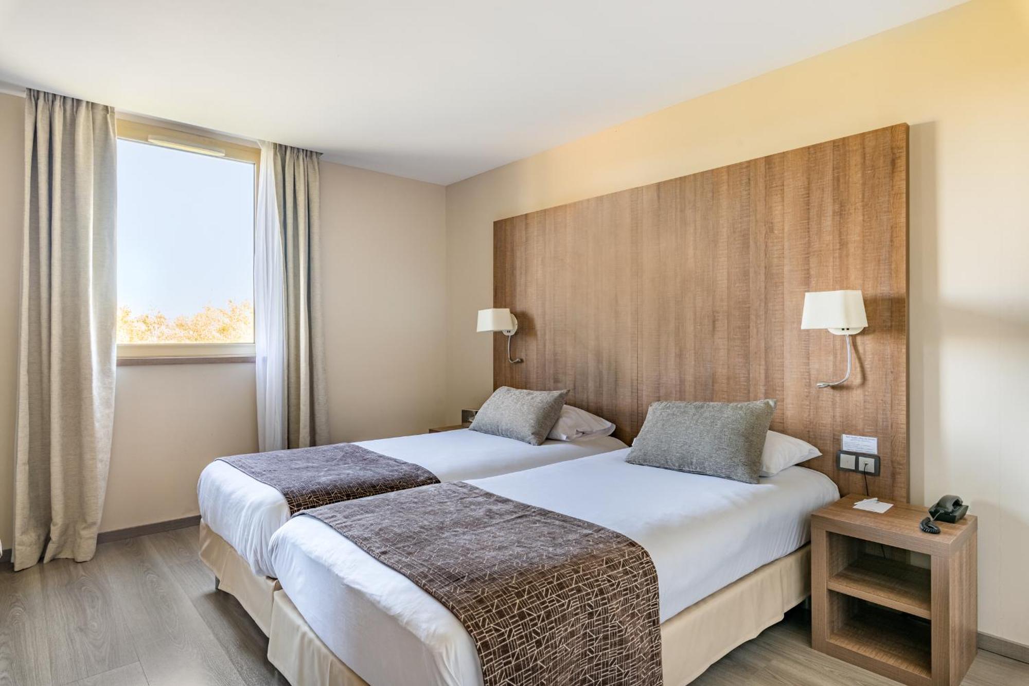 Best Western Hotel Des Barolles - Lyon Sud Brignais Esterno foto