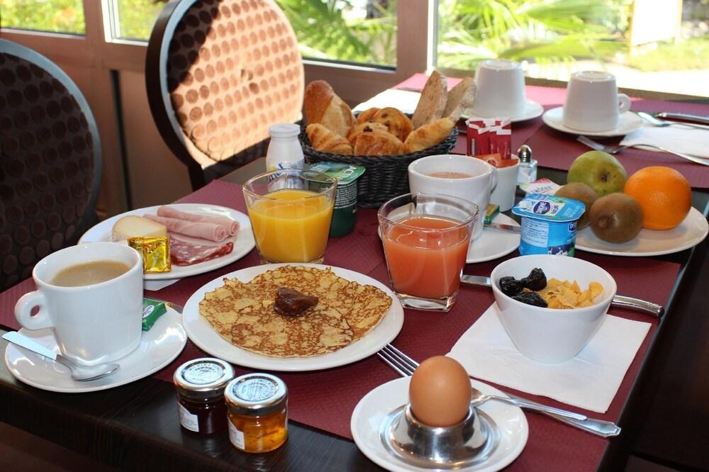 Best Western Hotel Des Barolles - Lyon Sud Brignais Esterno foto