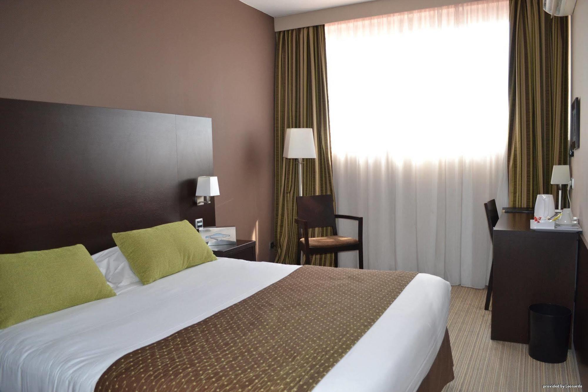 Best Western Hotel Des Barolles - Lyon Sud Brignais Esterno foto