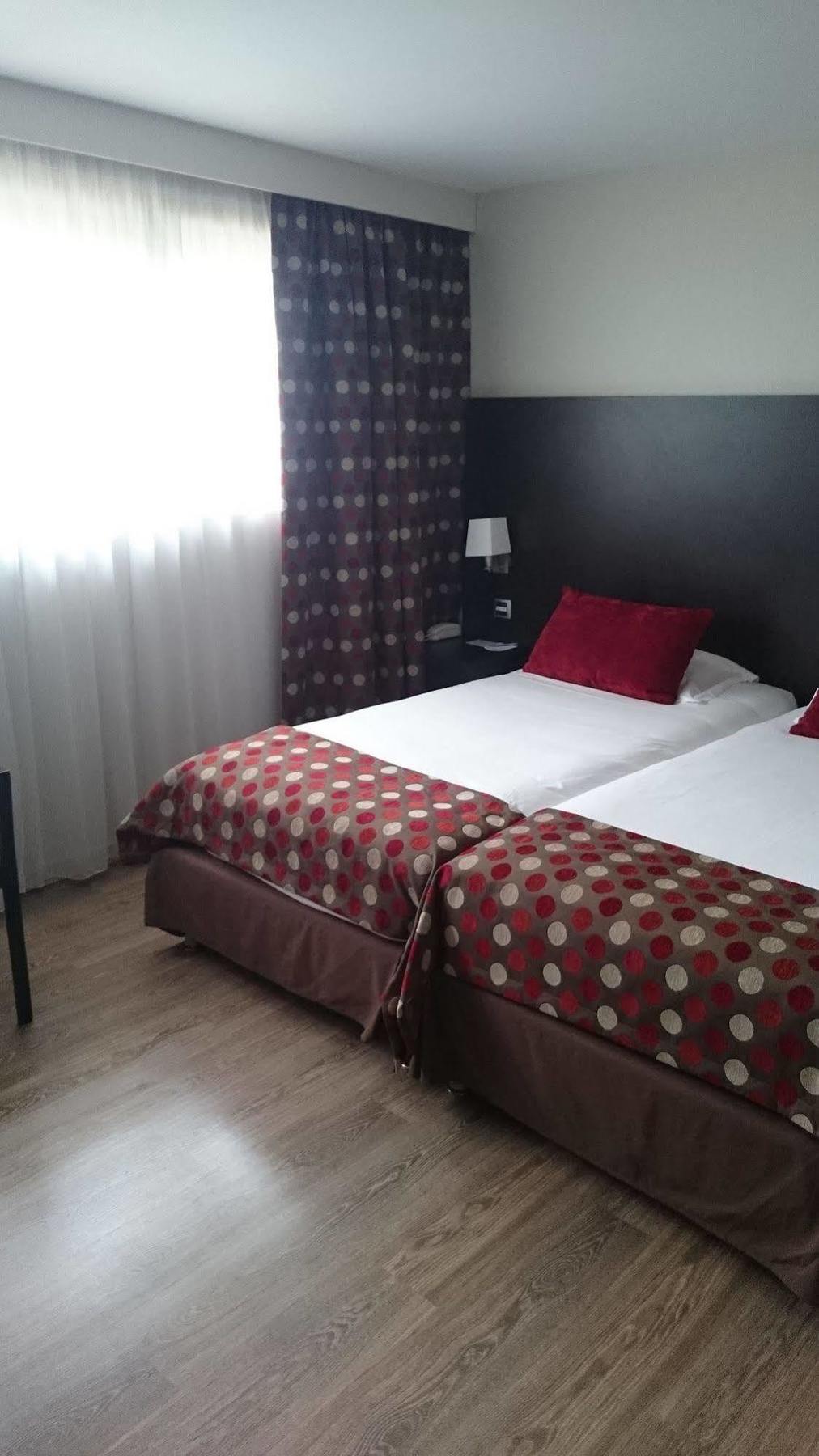 Best Western Hotel Des Barolles - Lyon Sud Brignais Esterno foto